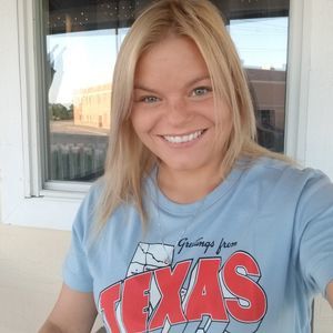 Meet your Posher, Lindsey